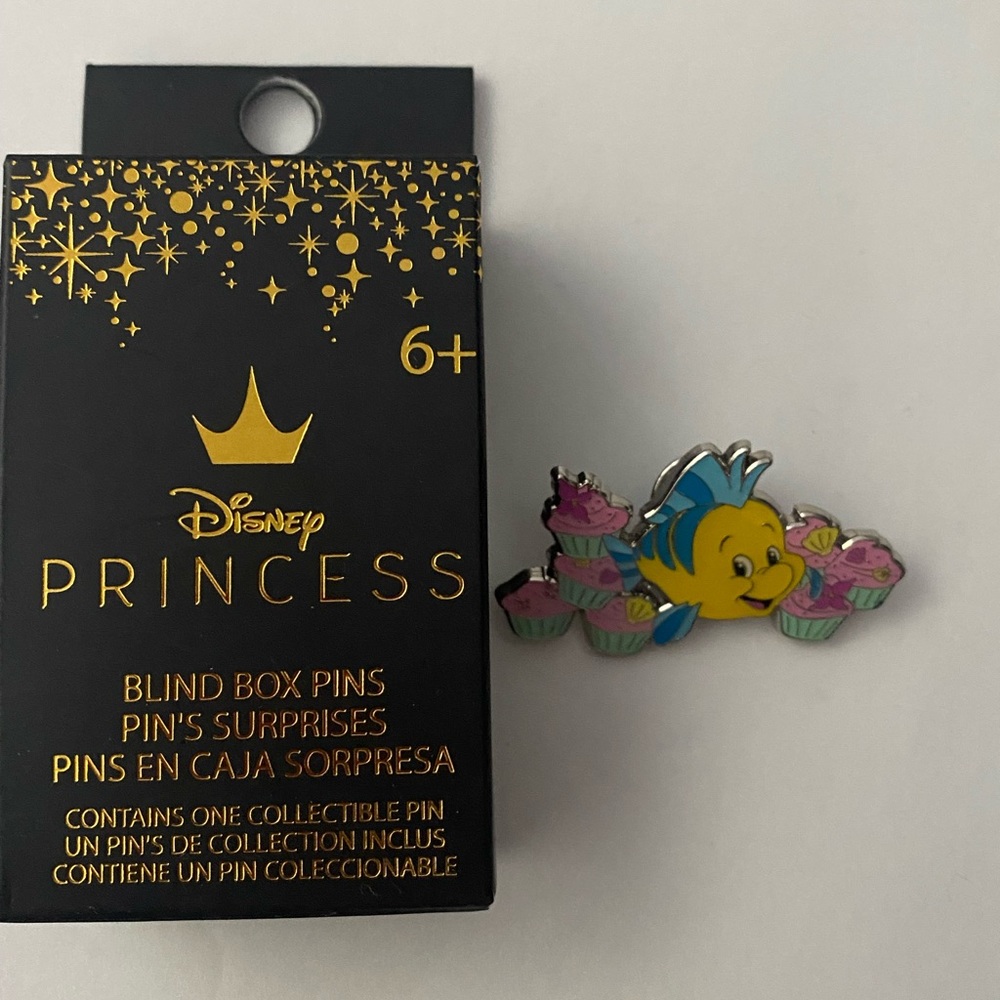 Flounder & Cupcakes Loungefly Disney Princess Sidekicks & Desserts Blind Box Pin